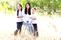 Q. Family Holiday Mini Session | San Antonio Family Photographer